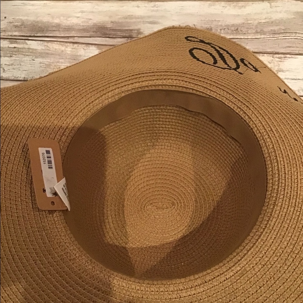 Straw beach hat - Picture 3 of 3